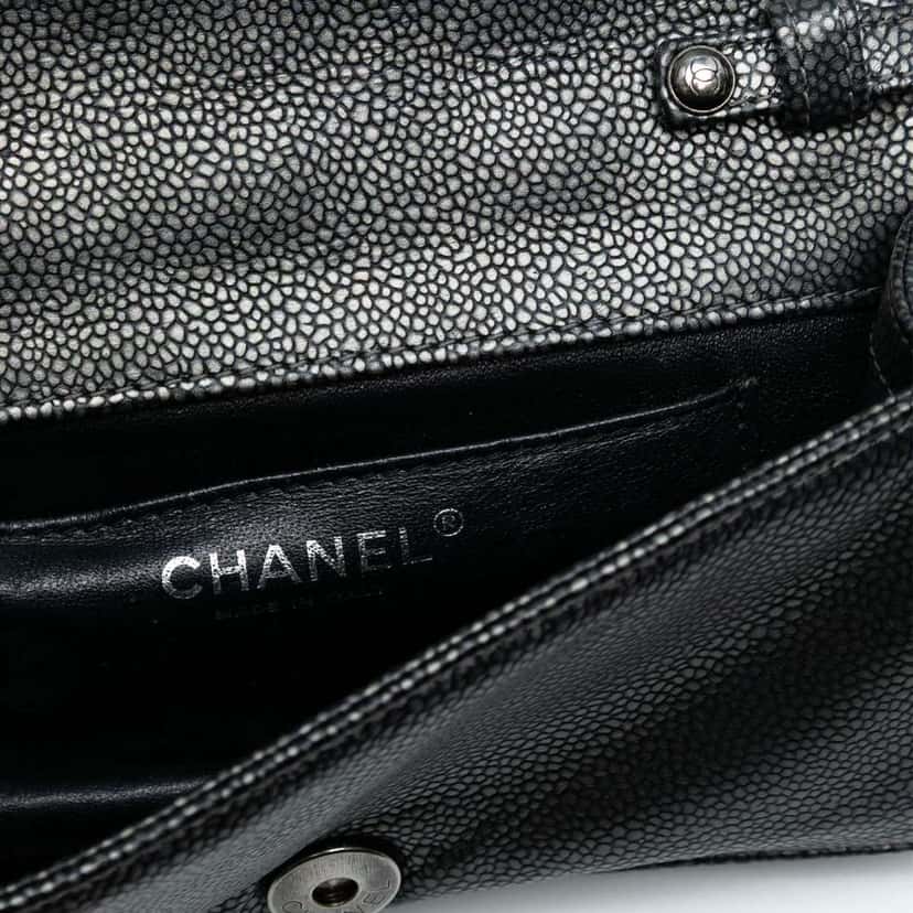 Chanel CC Metallic Caviar Interlaced Chain Clutch on Strap Black Leather Very good condition - Box View