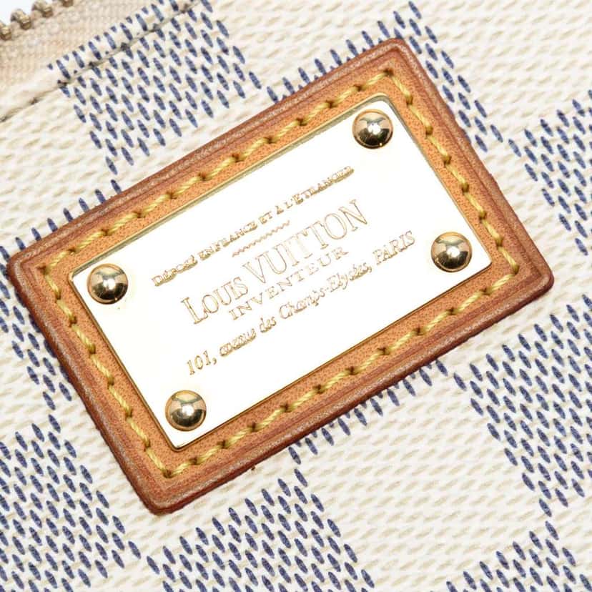 Louis Vuitton Damier Azur Pochette Milla MM White Good condition - Box View