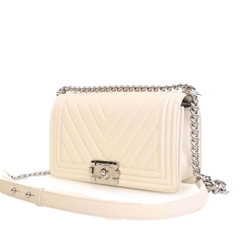 Chanel Old Medium Chevron Lambskin Boy Flap White Leather Good condition - Inside View