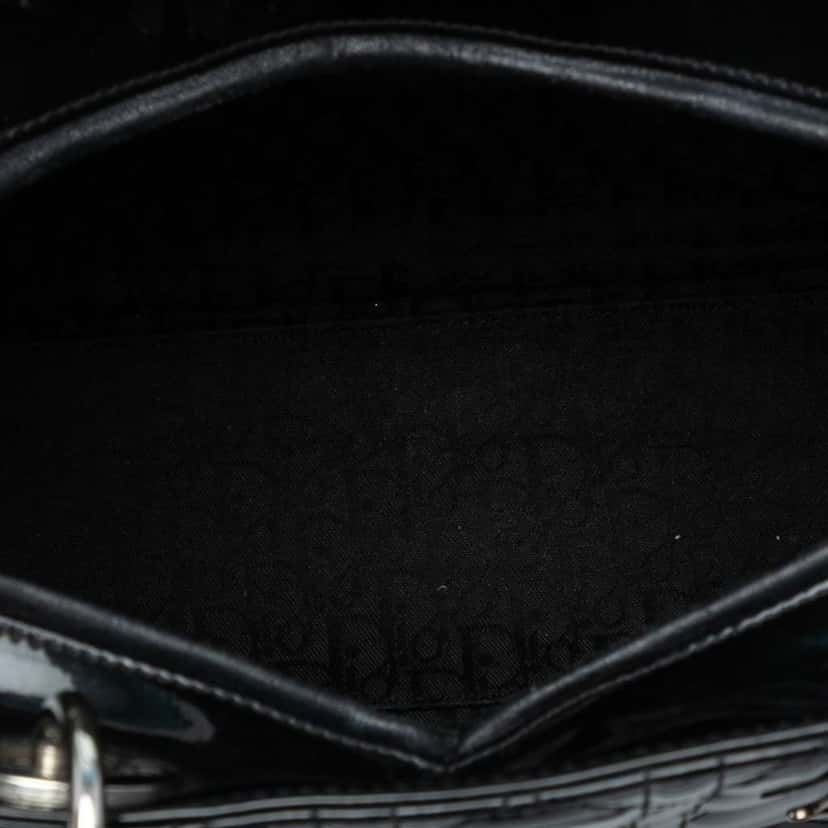 Dior Large Patent Cannage Lady Dior Black Leather Good condition - Model View