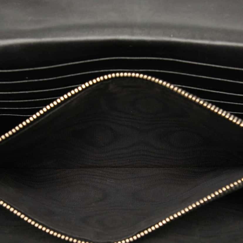 Saint Laurent Crinkled Calfskin Belle de Jour Chain Clutch Black Leather Good condition - Model View