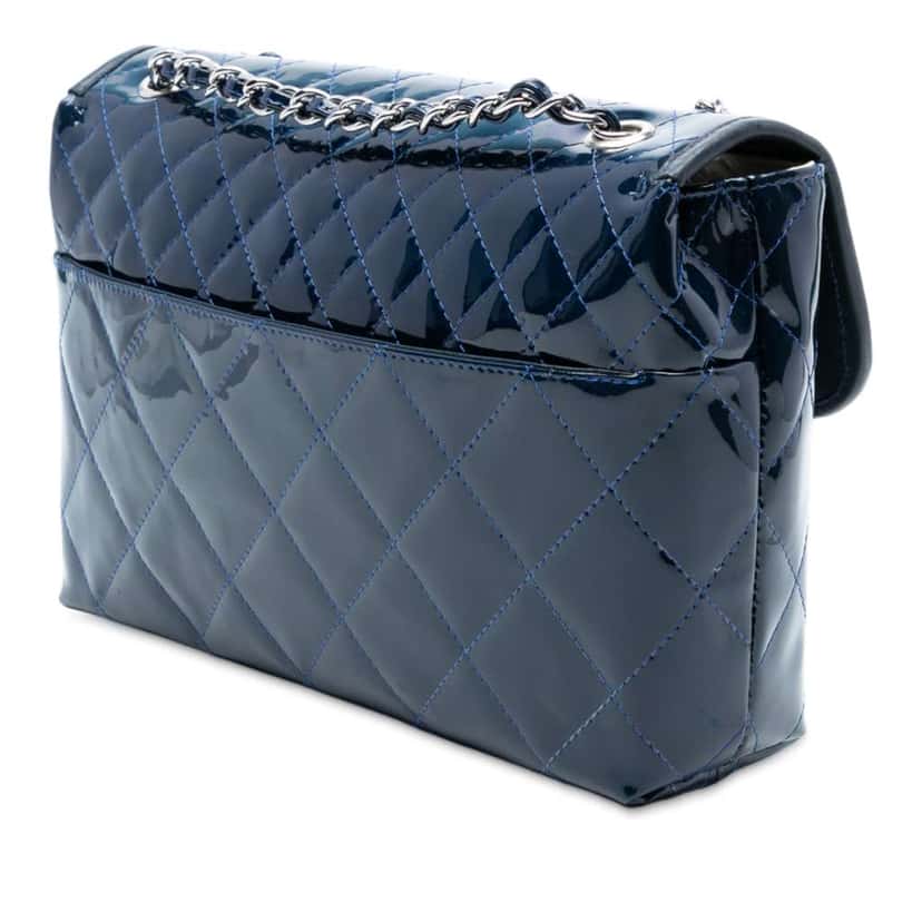 Chanel Quilted Patent In The Business Flap Blue Leather Very good condition - Back View
