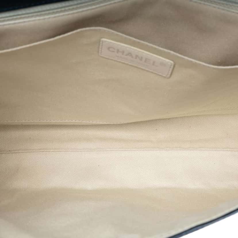 Chanel Quilted Patent In The Business Flap Blue Leather Very good condition - Model View