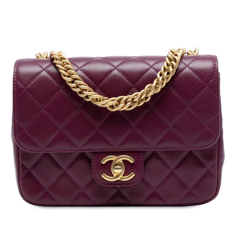 Chanel Mini Quilted Lambskin Straight Lined Chain Flap Red Leather Good condition - Front View