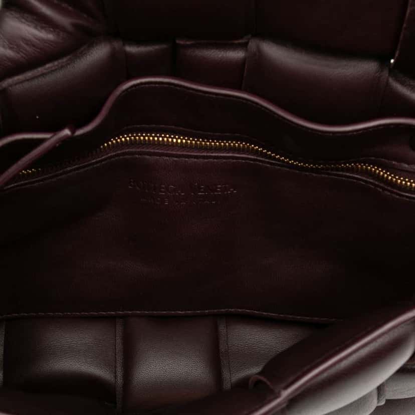 Bottega Veneta Nappa Intrecciato Padded Cassette Crossbody Brown Leather Good condition - Model View