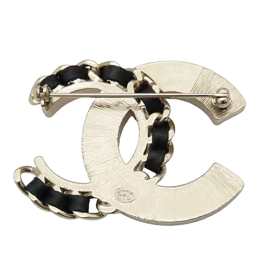 Chanel CC Gold Plated Faux Pearl and Rhinestones Brooch Gold Metal Good condition - Back View