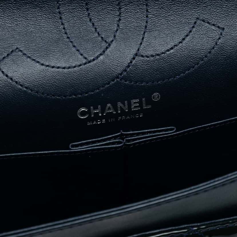 Chanel Reissue 2.55 Patent Double Flap 226 Blue Leather Good condition - Box View