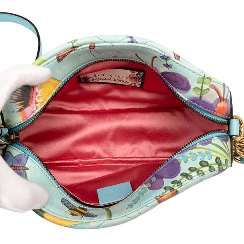 Gucci Unskilled Worker Small GG Marmont Matelasse Calfskin Flora Painted Crossbody Blue Leather Good condition - Model View