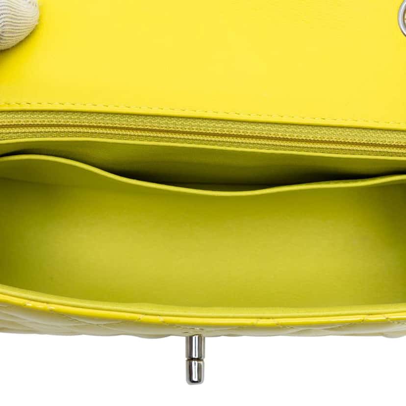 Chanel Mini Rectangular Classic Patent Single Flap Yellow Leather Good condition - Model View