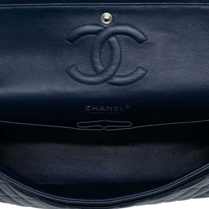 Chanel Medium Classic Tricolor Lambskin Double Flap Blue Leather Good condition - Model View
