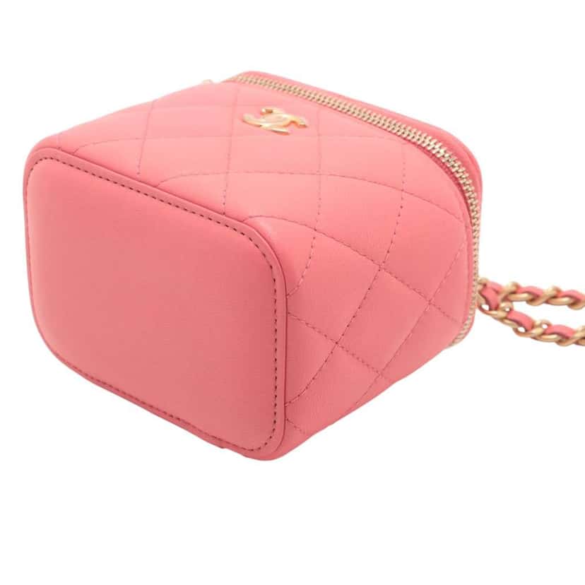 Chanel Mini Quilted Lambskin Pearl Crush Vanity Case With Chain Pink Leather Very good condition - Box View
