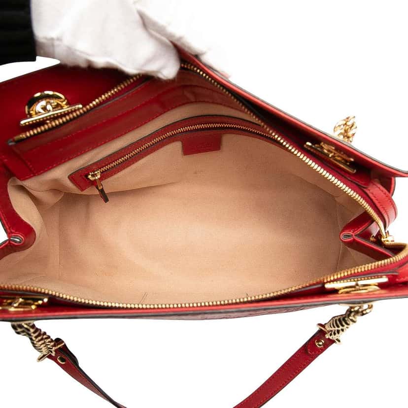 Gucci Medium Guccissima Soft Shoulder Bag Red Leather Good condition - Model View