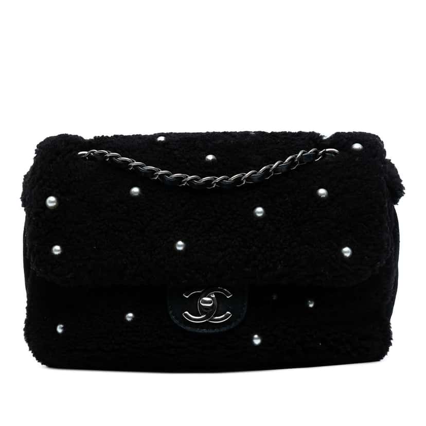Chanel Medium Shearling Pearl Studded Flap Black Very good condition - Front View