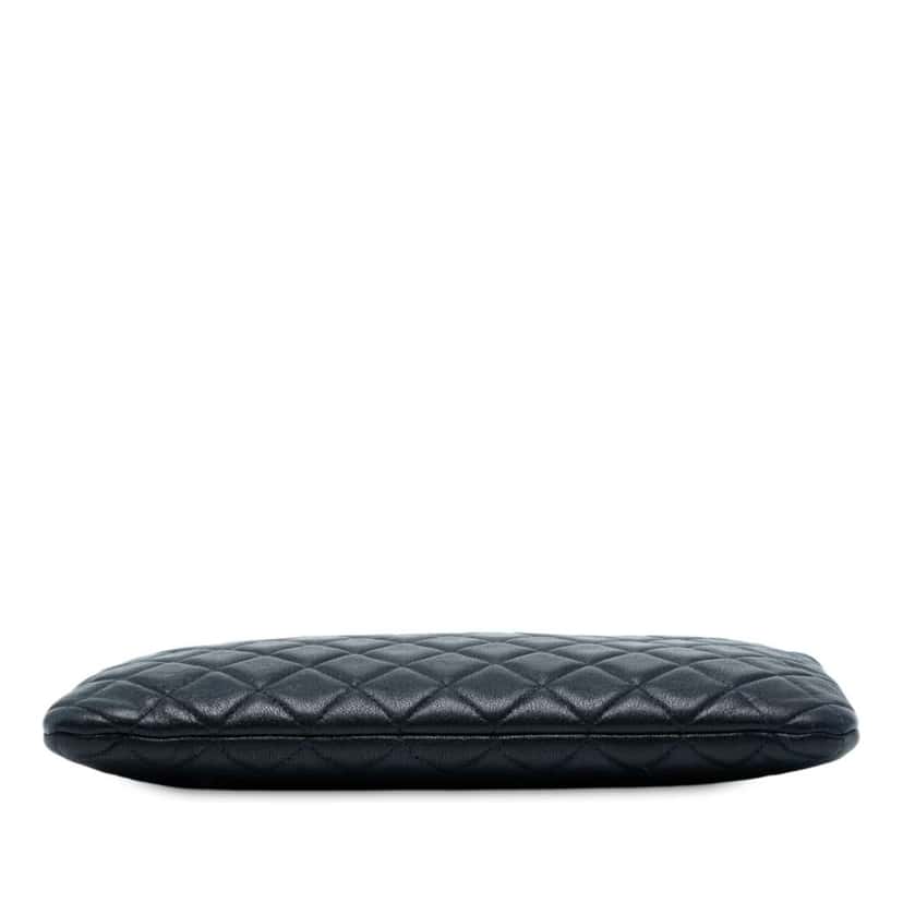 Chanel Medium Quilted Sheepskin Mademoiselle O Case Clutch Blue Leather Good condition - Inside View