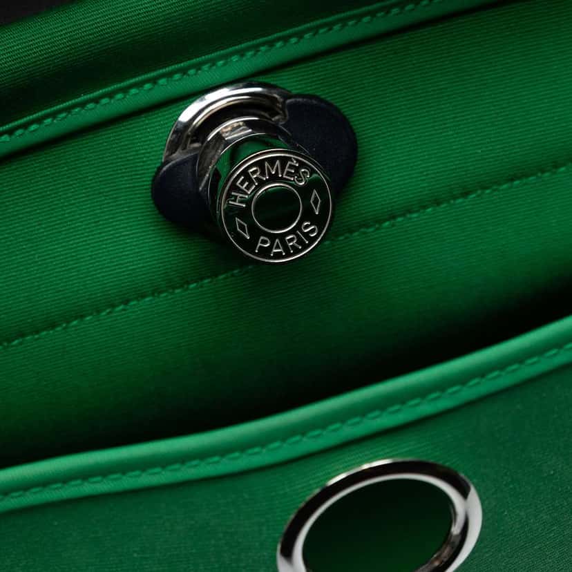 Hermès Toile Herbag Zip 31 Green Canvas Good condition - Box View