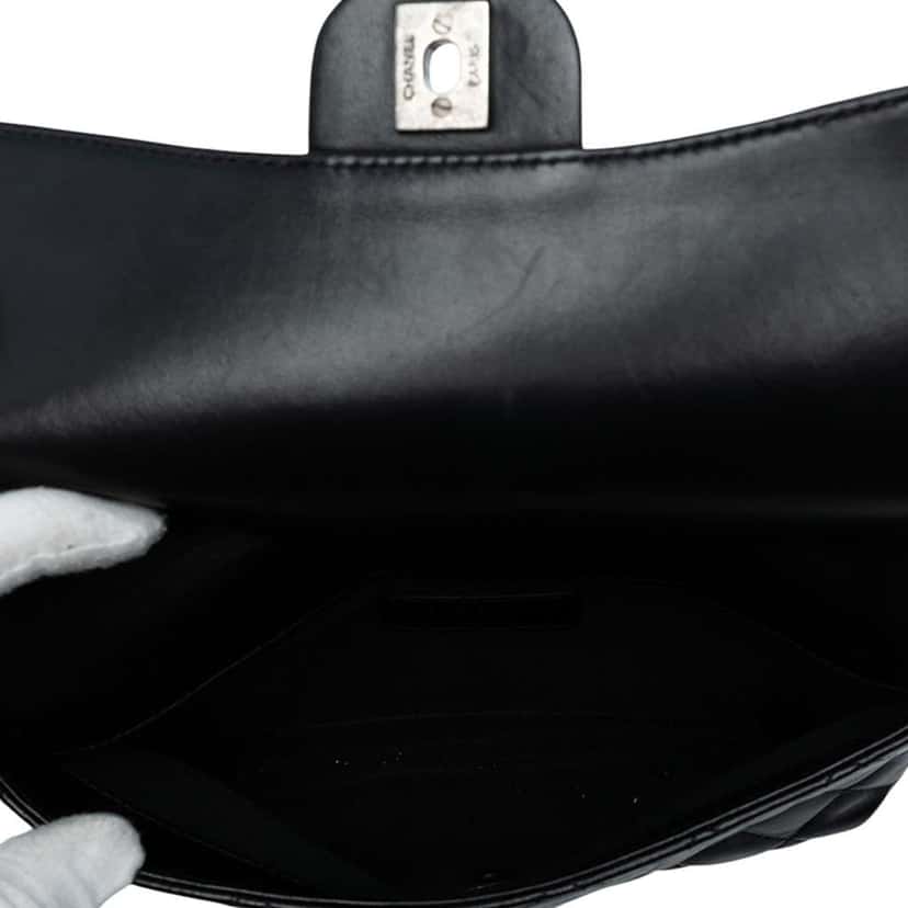 Chanel Paris-Salzburg Lambskin Zip Multi Flap Black Leather Good condition - Model View