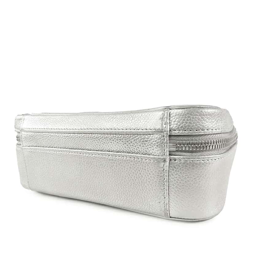 Chanel Medium Caviar CC Filigree Vanity Case Silver Leather Good condition - Inside View