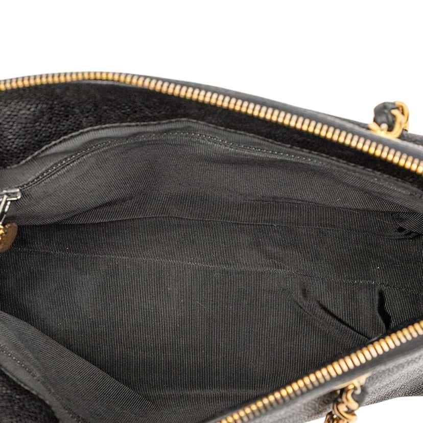 Chanel CC Caviar Front Pocket Shoulder Bag Black Leather Good condition - Model View