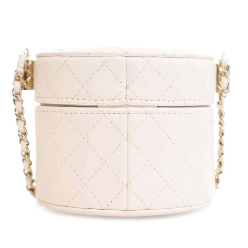 Chanel Mini Quilted Lambskin CC Allure Vanity Case White Leather Good condition - Back View