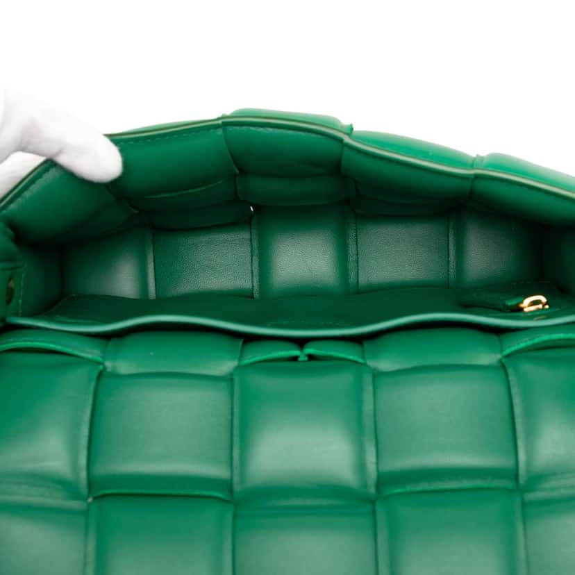 Bottega Veneta Nappa Intrecciato Padded Cassette Crossbody Green Leather Good condition - Model View