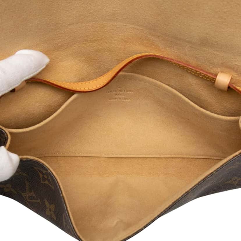 Louis Vuitton Monogram Pochette Twin GM Brown Good condition - Model View