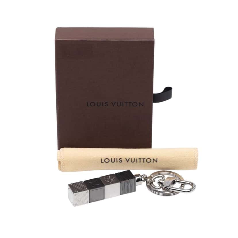 Louis Vuitton Silver Plated Porte Cles Cube Key Holder Silver Brass Good condition - Box View