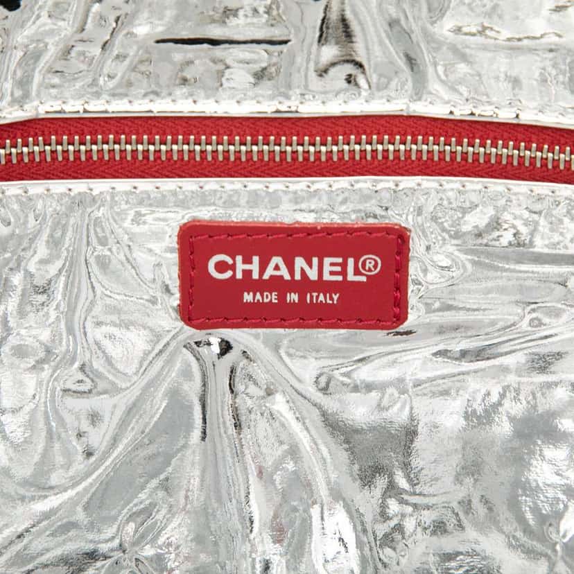 Chanel CC Canvas and Metallic Lambskin No. 5 Shopping Tote White Canvas Good condition - Box View