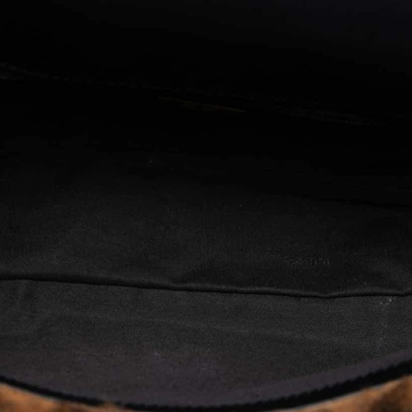 Fendi Medium Zucca Shearling Baguette Satchel Brown Good condition - Model View