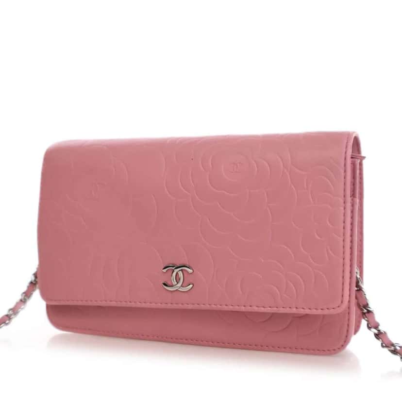 Chanel CC Embossed Lambskin Camellia Wallet On Chain Pink Leather Good condition - Back View