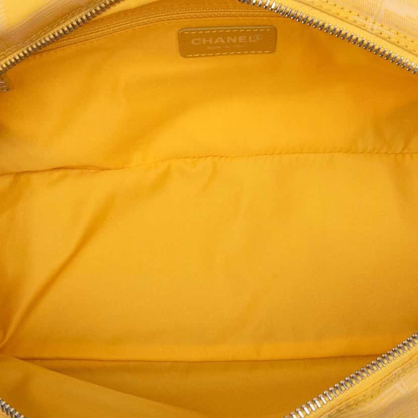 Chanel New Travel Line Nylon Handbag Yellow Good condition - Model View
