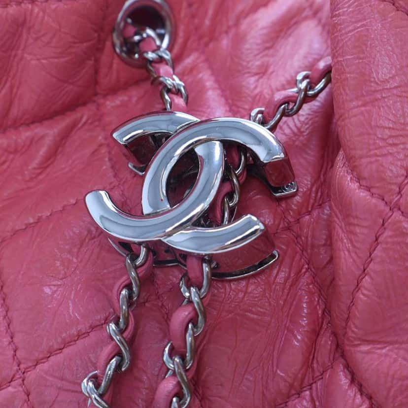 Chanel Shiny Calfskin Drawstring Bucket Ba Pink Leather Good condition - Box View
