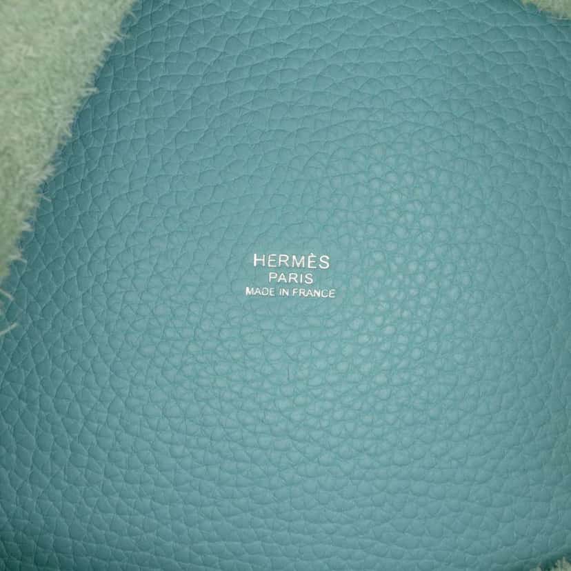 Hermès Clemence Picotin Lock 22 Blue Leather Fair condition - Box View