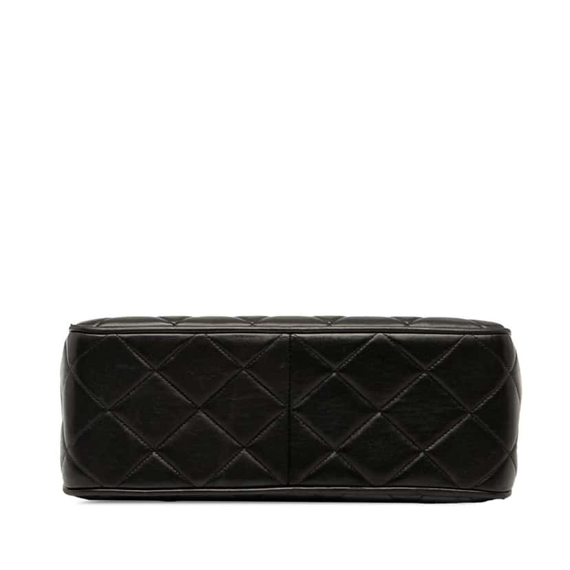 Chanel Quilted Lambskin XL Square Flap Black Leather Very good condition - Inside View