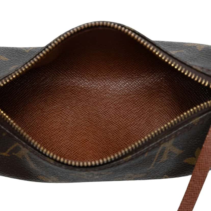 Louis Vuitton Monogram Papillon Pochette Brown Good condition - Model View