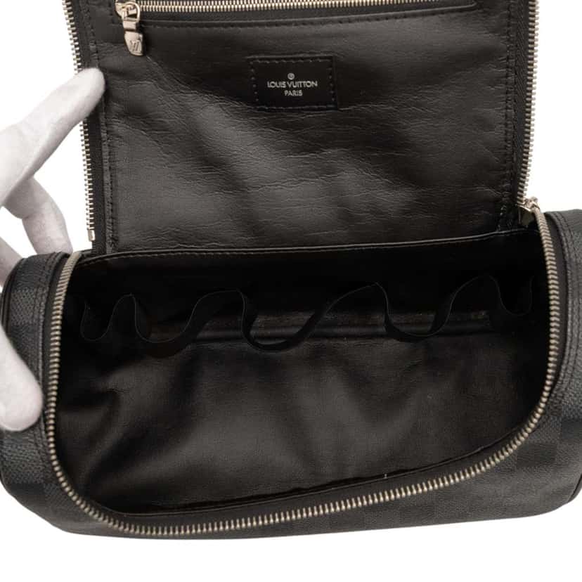 Louis Vuitton Damier Graphite Toiletry Pouch Black Good condition - Model View