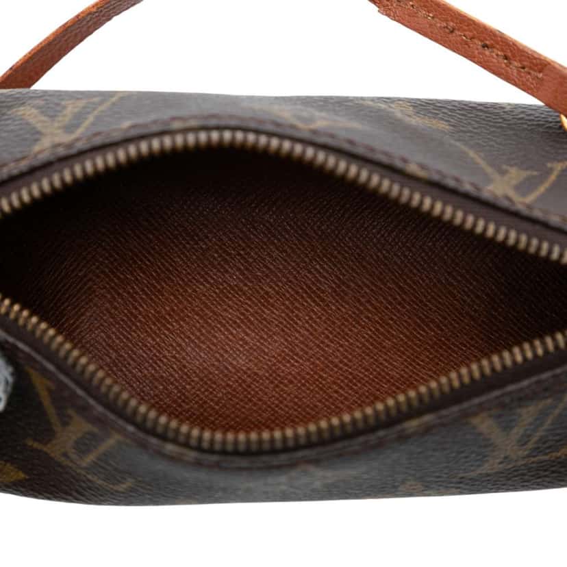 Louis Vuitton Monogram Papillon Pochette Brown Good condition - Model View