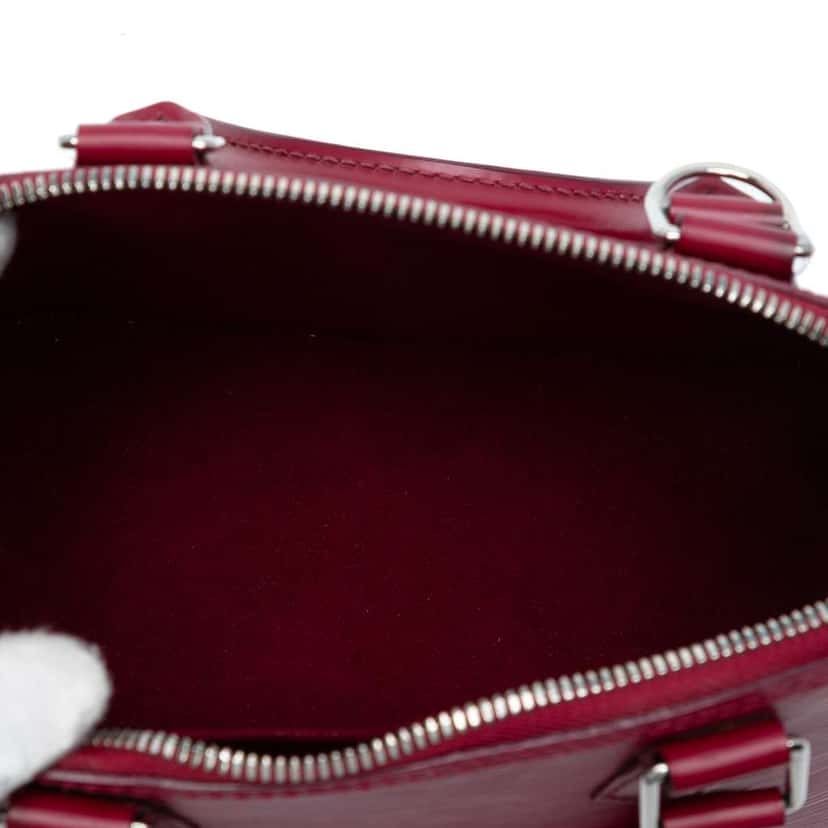 Louis Vuitton Epi Alma BB Pink Leather Good condition - Model View