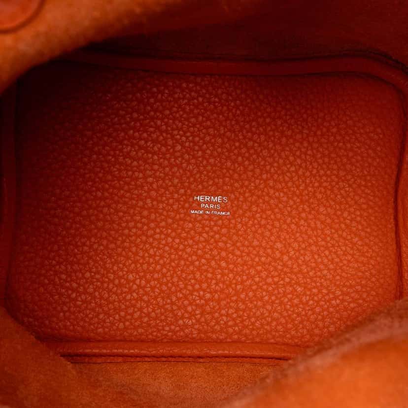 Hermès Clemence Picotin Lock 18 Orange Leather Good condition - Model View