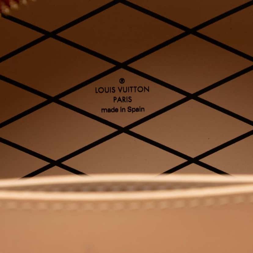 Louis Vuitton Monogram Vernis Mini Boite Chapeau Souple Red Leather Good condition - Model View