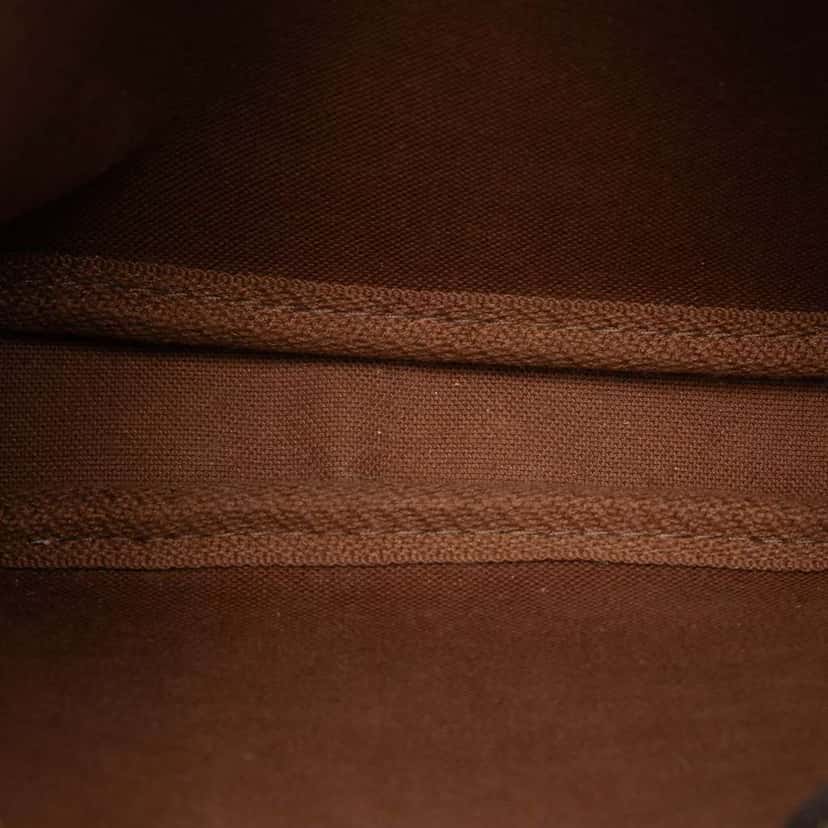 Louis Vuitton Monogram Pochette Accessoires Brown Good condition - Model View