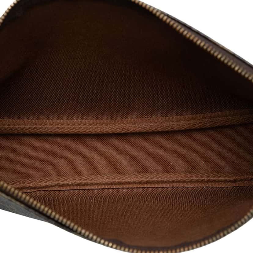 Louis Vuitton Monogram Pochette Accessoires Brown Good condition - Model View