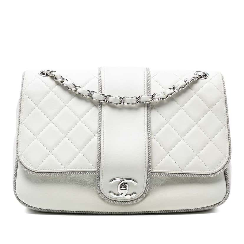 Chanel Quilted Lambskin and Metallic Trim Elementary Chic Flap White Leather Good condition - Front View