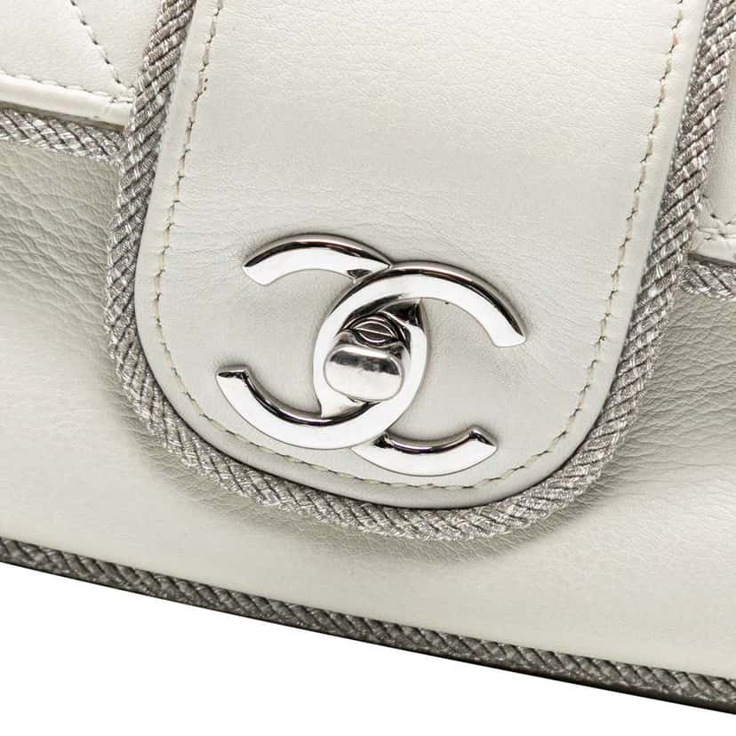 Chanel Quilted Lambskin and Metallic Trim Elementary Chic Flap White Leather Good condition - Box View