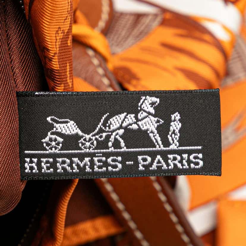 Hermès Jeu des Omnibus et Dames Blanches Silky Pop Crossbody Orange Silk Good condition - Box View