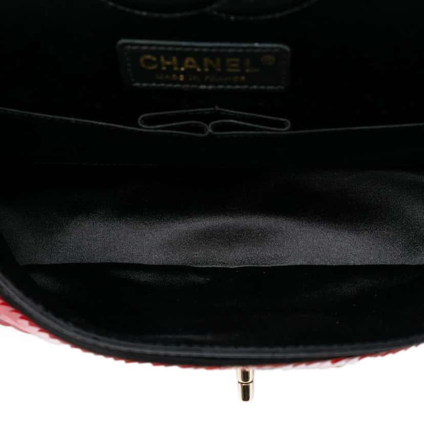 Chanel Paris-Shanghai Medium Satin and Sequins Double Flap Red Satin Good condition - Model View