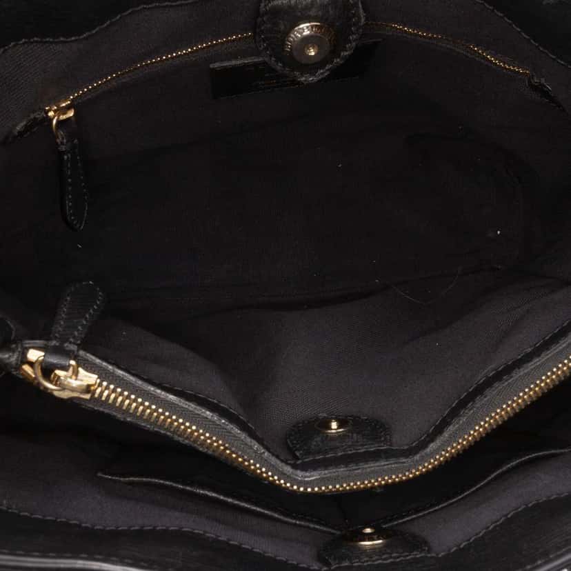 Burberry Medium Leather and House Check Banner Satchel Black Leather Good condition - Model View