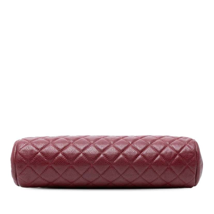Chanel Quilted Caviar Timeless Kisslock Clutch Red Leather Good condition - Inside View