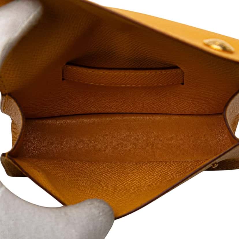 Hermès Courchevel Pochette Belt Bag Yellow Leather Good condition - Model View