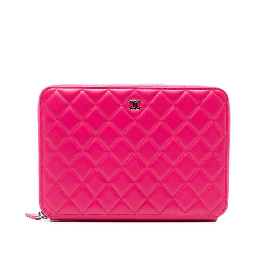 Chanel Large Quilted Lambskin Zip Around Organizer Clutch Pink Leather Good condition - Front View