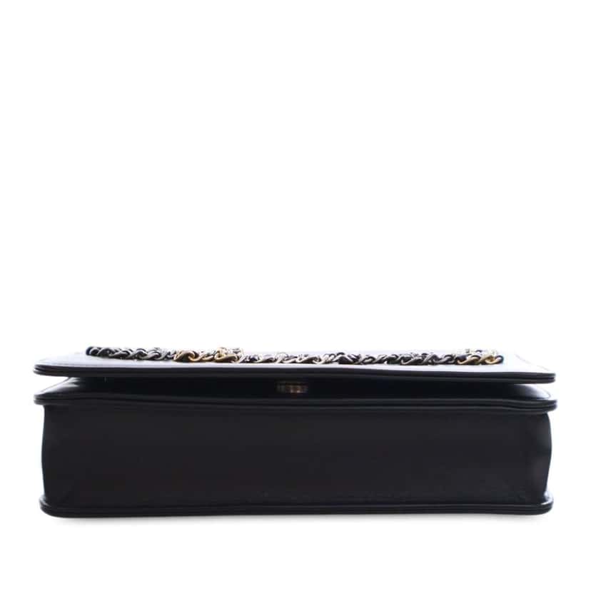 Chanel Calfskin Chain 20s Signe Wallet on Chain Black Leather Good condition - Model View
